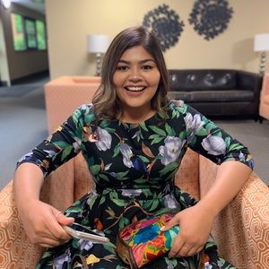 Meet your Posher, Leslie